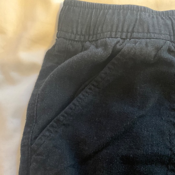 Old Navy Black Jack Linen-Blend Drawstring Shorts for Girls 🖤 - Picture 2 of 5